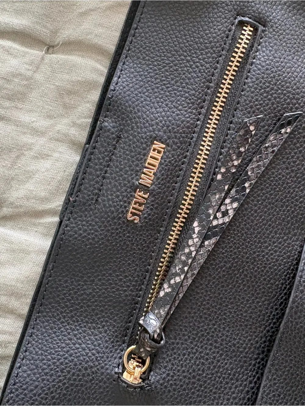 Steve Madden Black Shoulder Bag with “Peekaboo” Snake-Print Strap